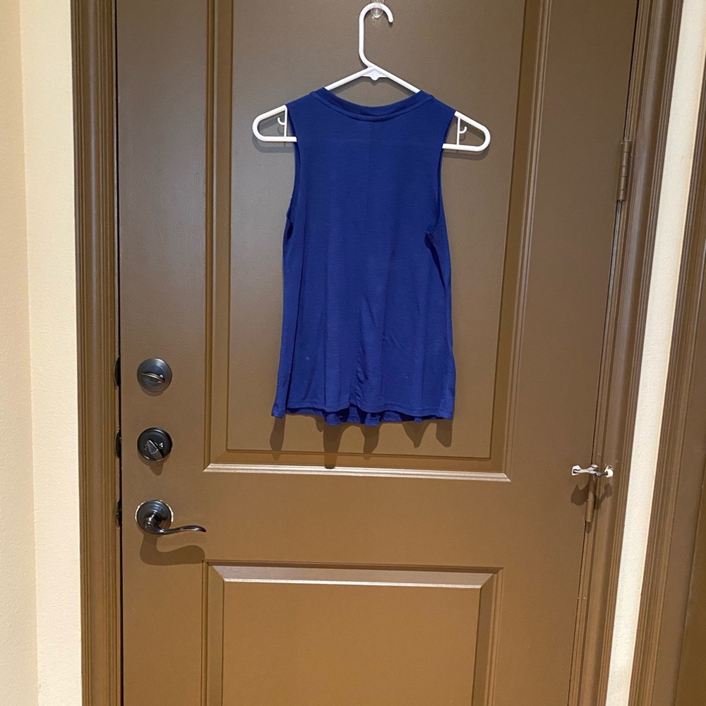 Tank top - Picture 3 of 3